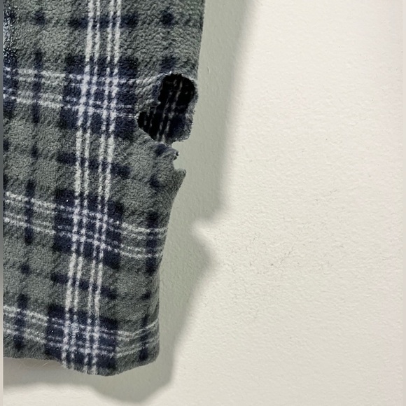 Tommy Hilfiger Men’s Plaid Fleece Lounge Pants – Size Small – Flawed - Picture 6 of 14